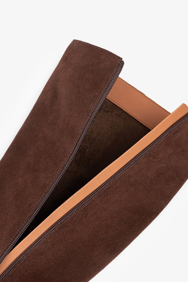 Popa Botas feminina Sinnara Croute Castanho