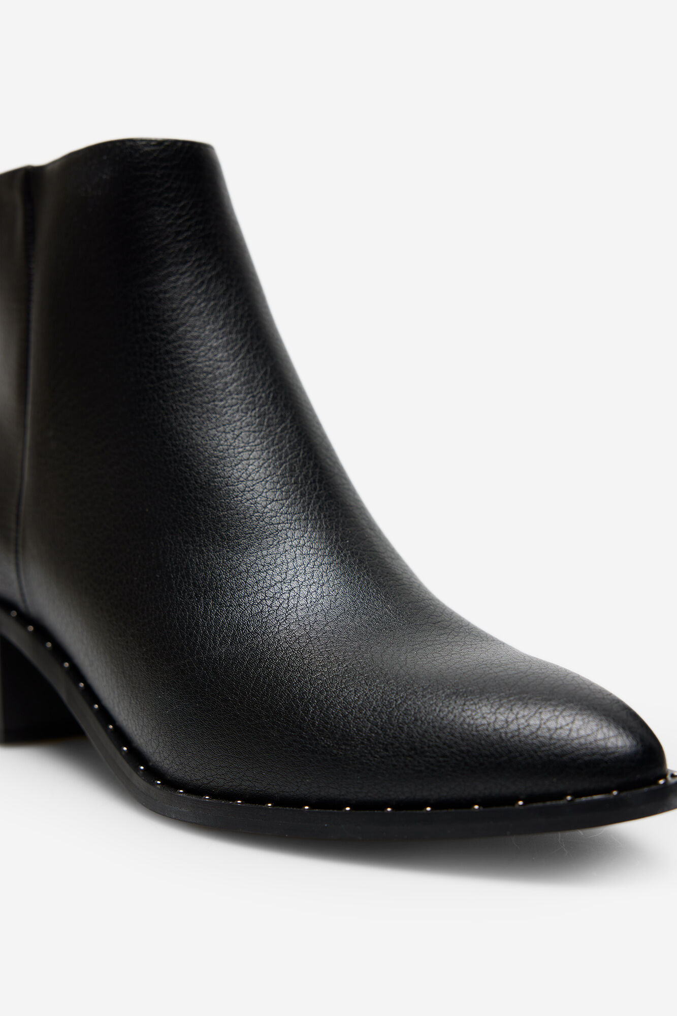 Studded ankle boots Women s shoes Cortefiel