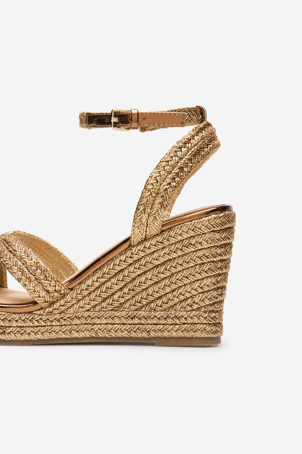 Cortefiel Raffia wedge sandal Gold