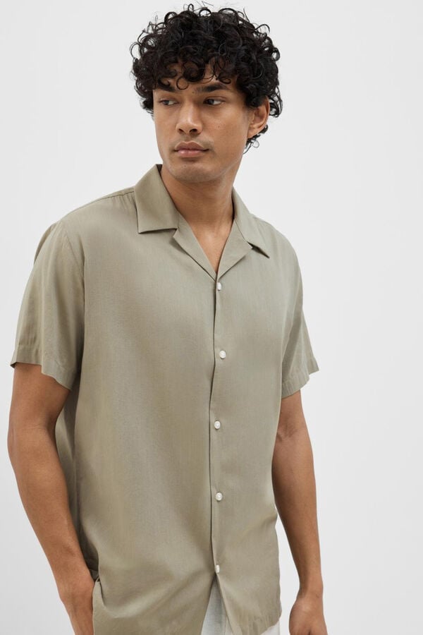Cortefiel Short sleeve shirt made with tencel and organic cotton. Green