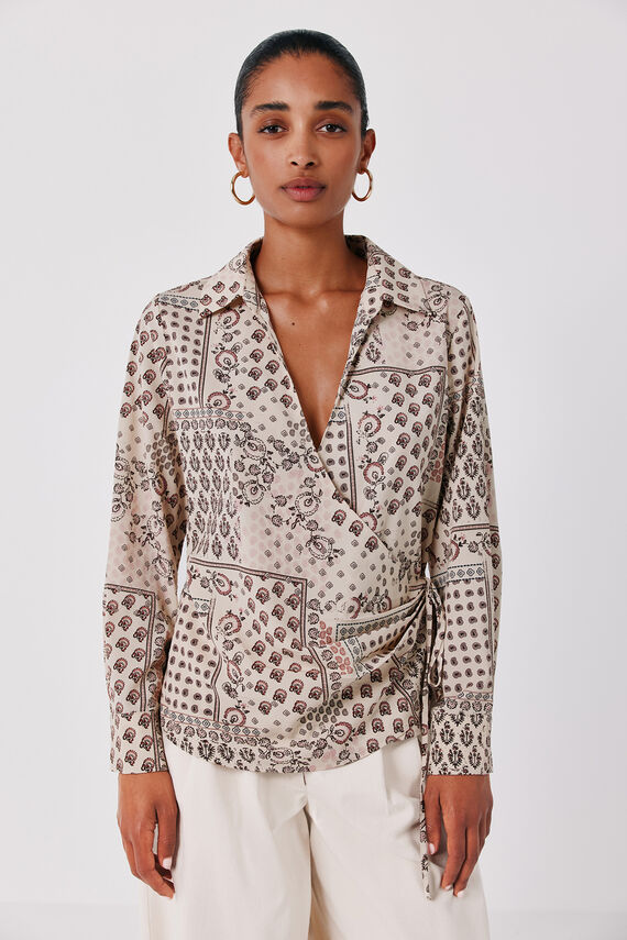 Blusa estampada cruzada