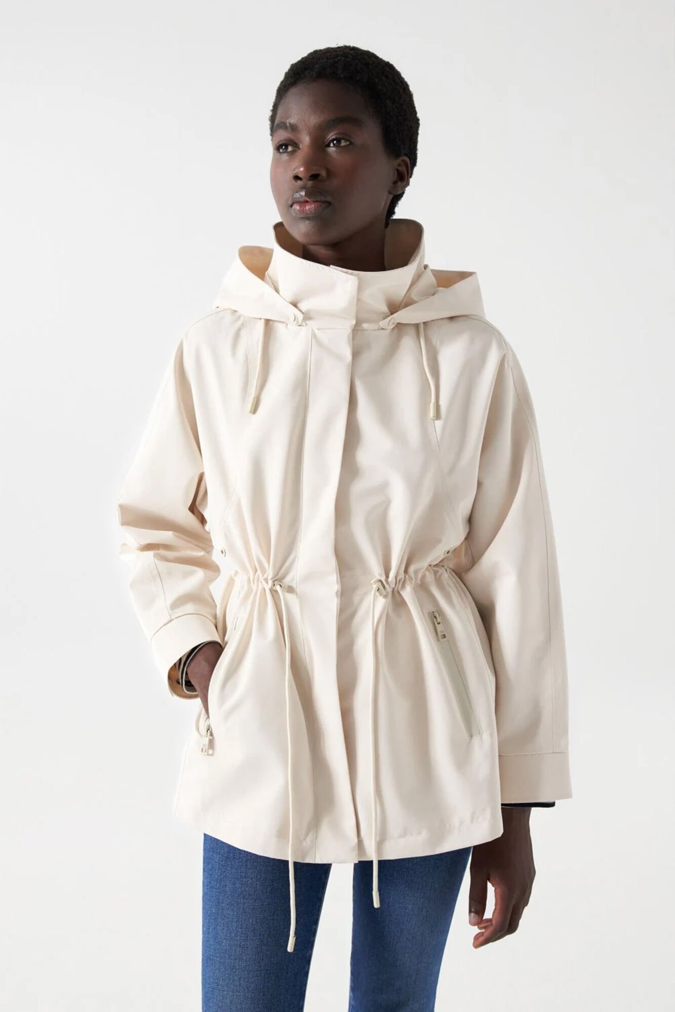 Short hooded parka Women s coats and parkas Cortefiel