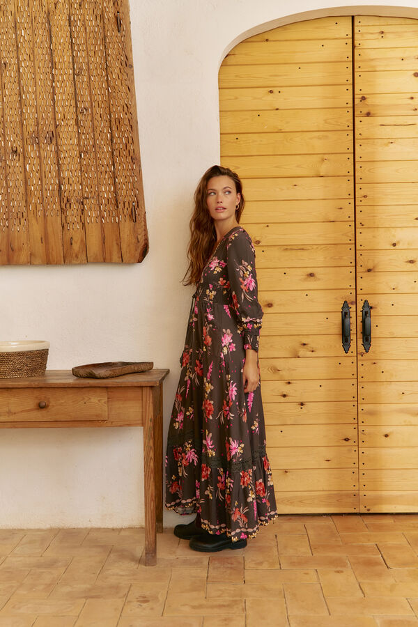 Jaase Vestido longo Sabrina com estampado de monarca Multicolorido