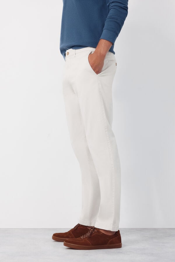 Cortefiel Slim fit chinos Ivory