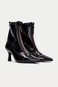 Cortefiel Pointed toe ankle boot in stretch patent Black