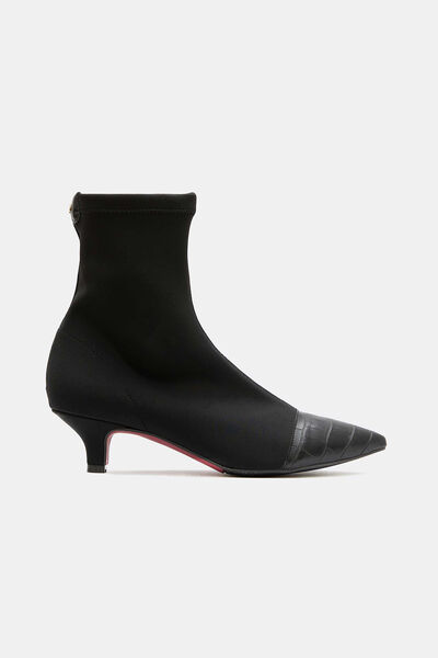 Cortefiel Low heel boot with toe Black