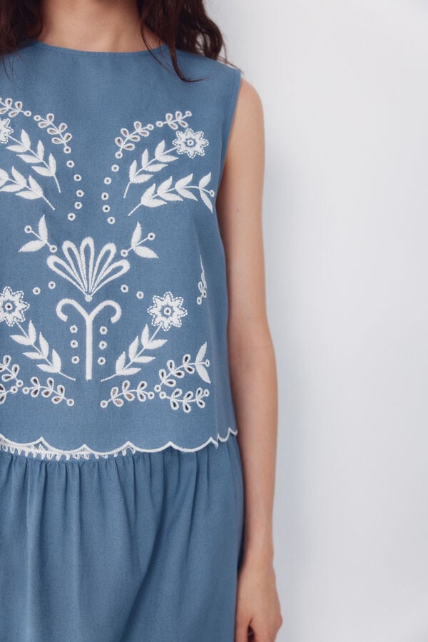 Cortefiel Embroidered top Blue