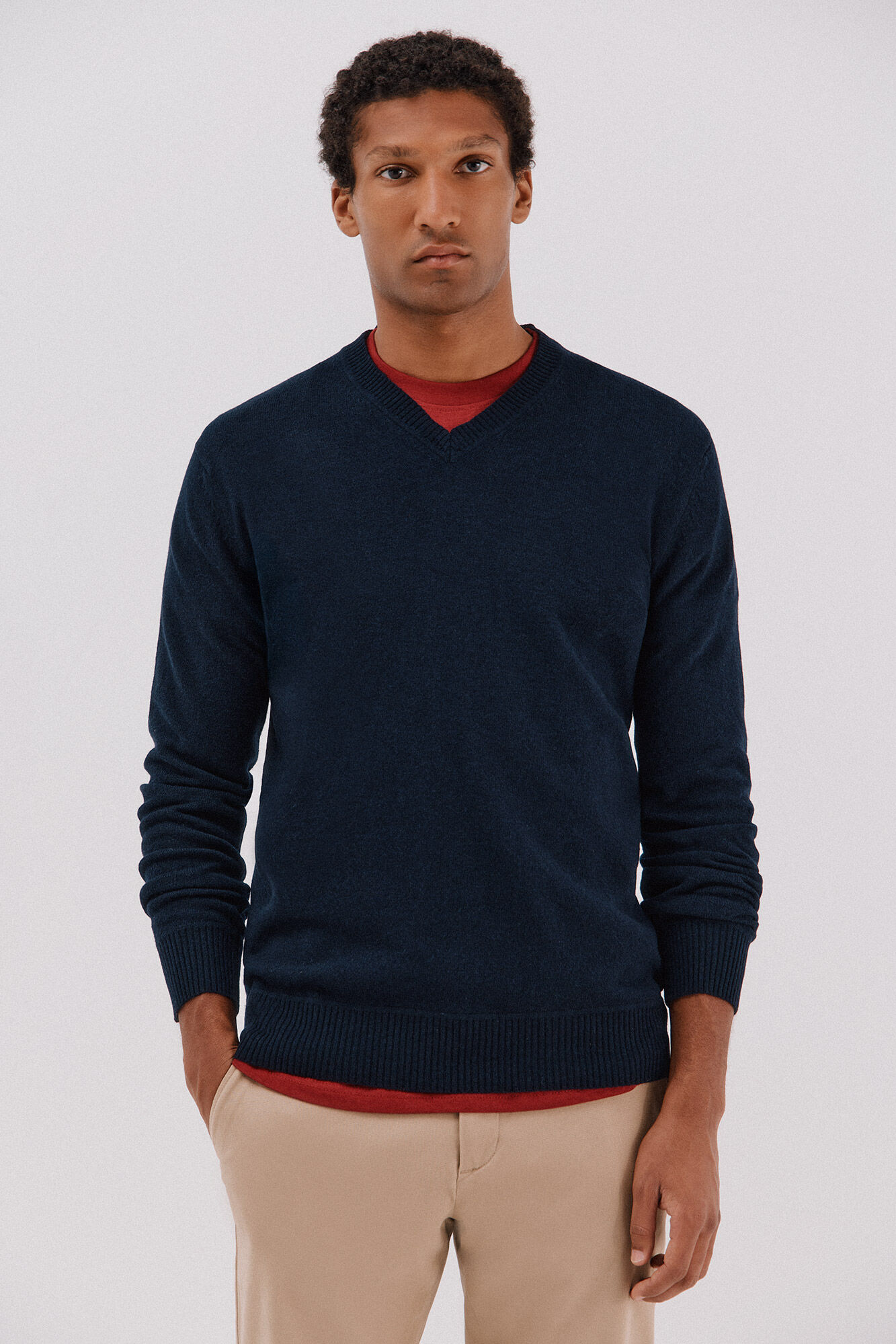 Cortefiel Su&eacute;ter de l&atilde; com gola em bico