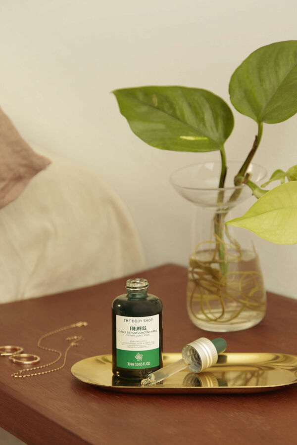 The Body Shop Edelweiss S&eacute;rum Concentrado 30ml Multicolorido