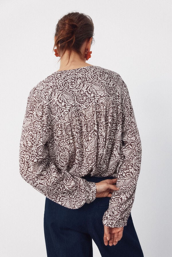 Cortefiel Round neck blouse Printed brown