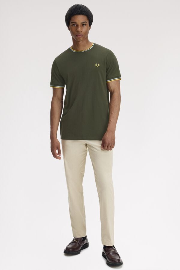 Fred Perry T-shirt com debruado com duas riscas Verde