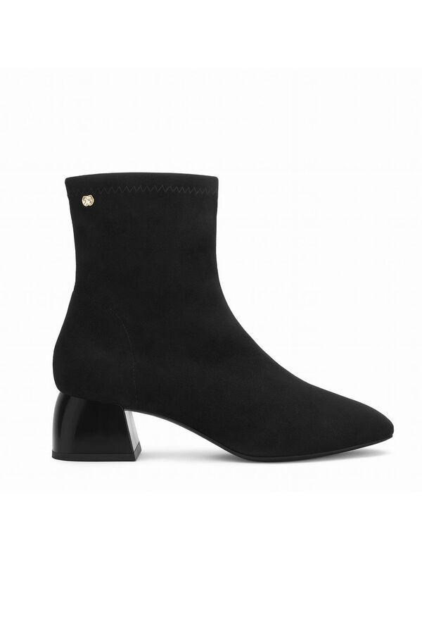 Cuplé Botim envernizado Preto