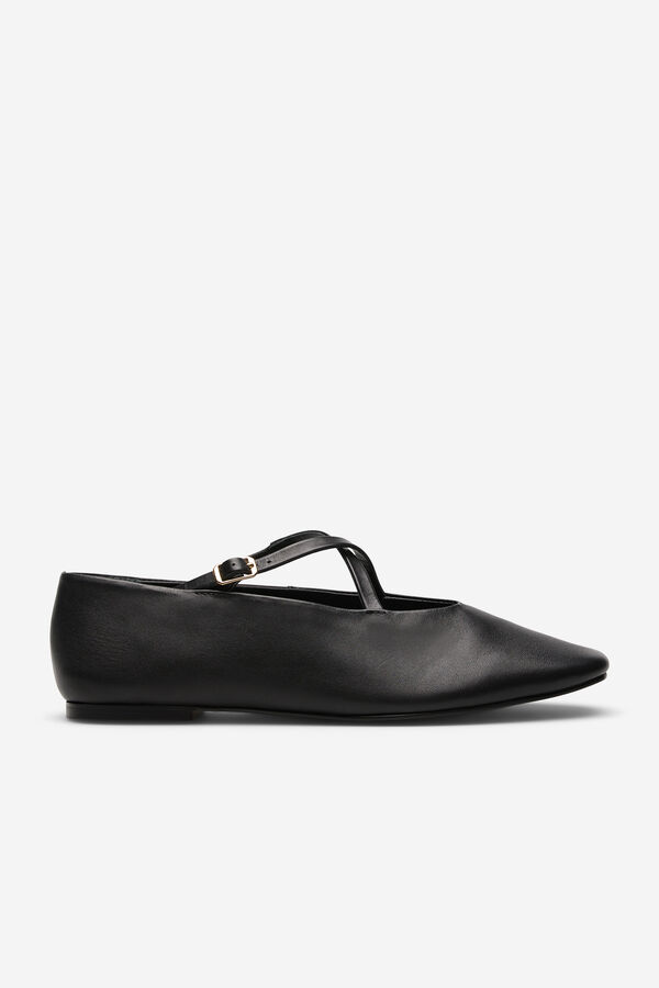 Cortefiel Crossed leather ballerina Black