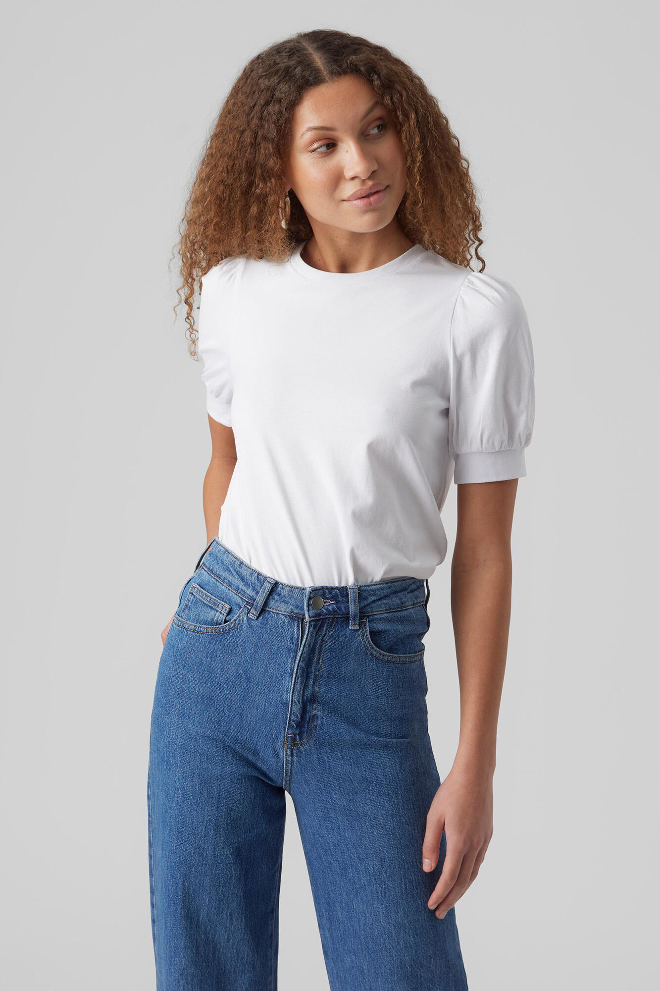 Vero Moda T-shirt de mulher justa de manga curta
