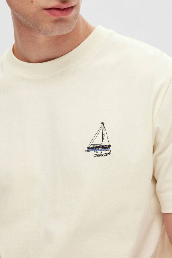 Cortefiel Short-sleeved T-shirt with embroidered detail, in 100% organic cotton White