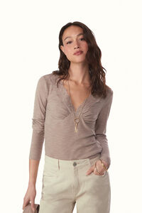 Slowlove Top estrucutura detalle blonda