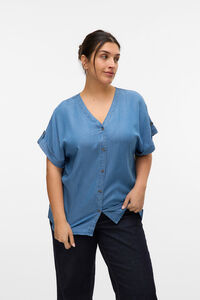 Vero Moda Curve Camisa denim plus size com gola em bico