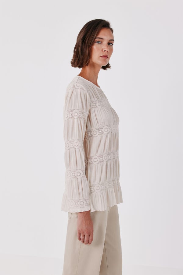 Cortefiel Floral fluid T-shirt Ivory