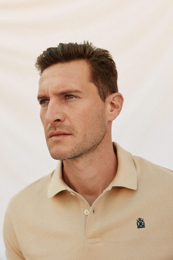Cortefiel Essential long-sleeved polo shirt Beige