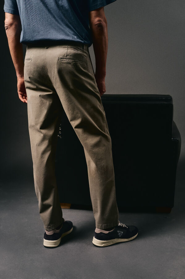 OOTO Pantalón chino slim Kaki