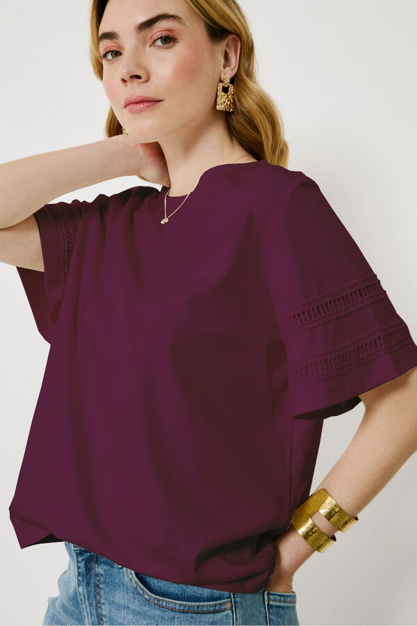 Vila Camiseta de algodão orgânico com vazados Roxo