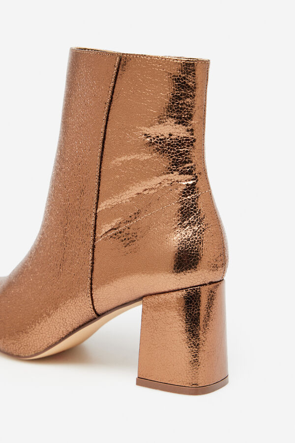 Cortefiel Metallic gold ankle boot Gold