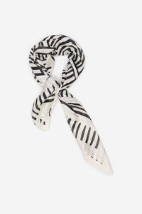 Cortefiel Geometric satin scarf