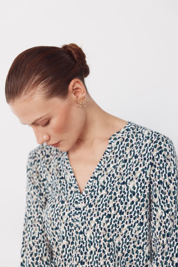 Cortefiel Basic top with mandarin collar Printed green