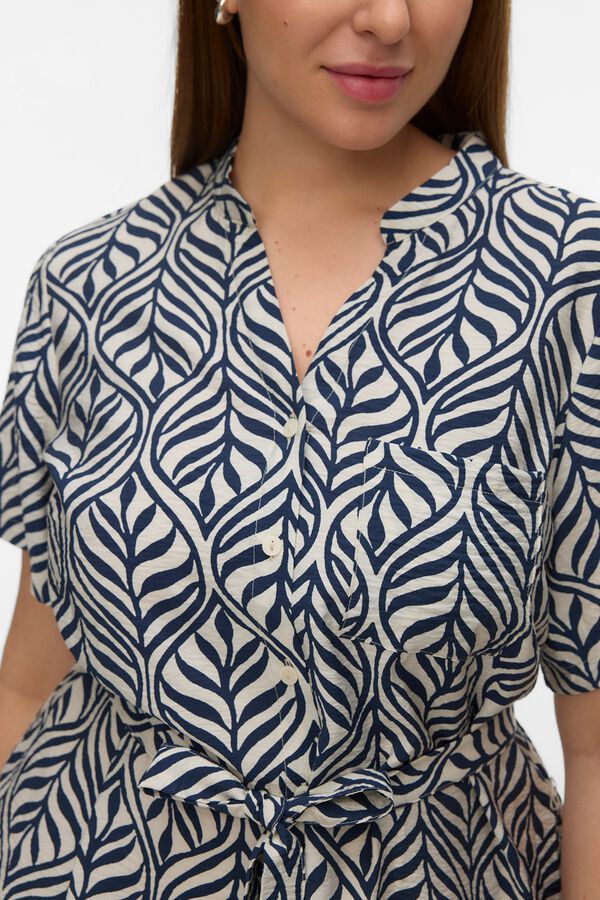 Vero Moda Curve Vestido curto estampado de manga curta tamanho grande Cinzento