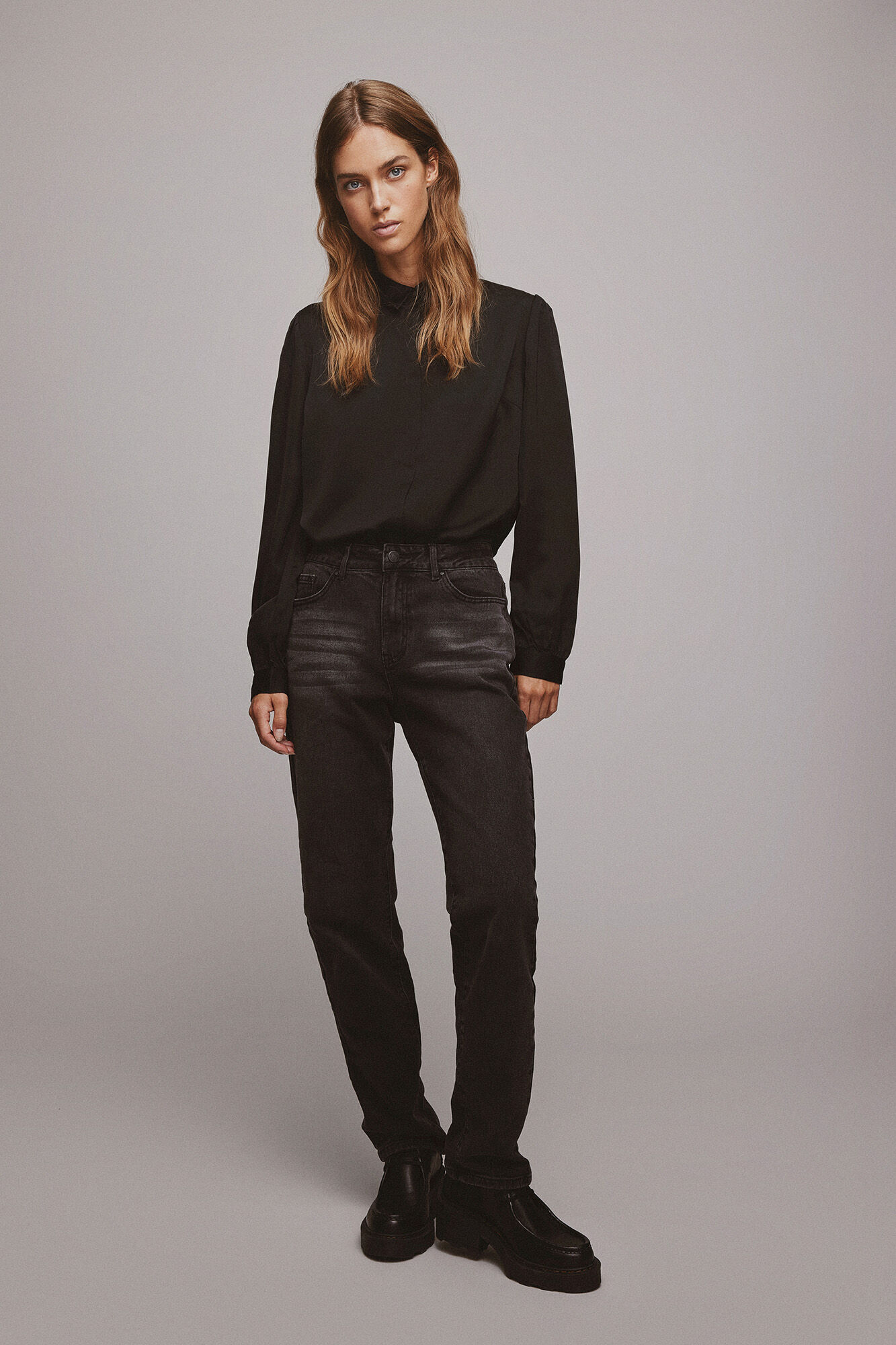 Vila Camisa de cetim manga comprida