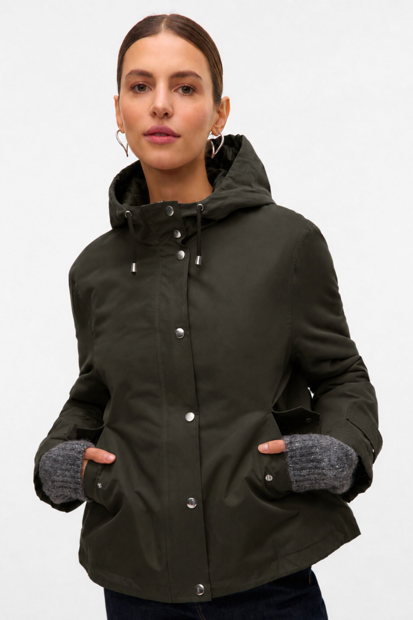 Vero Moda Blus&atilde;o leve com capuz