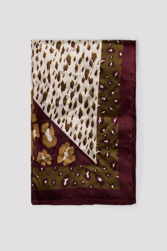 Pañuelo satinado animal print