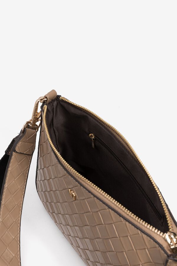 Vilanova Mala entran&ccedil;ada Castanho