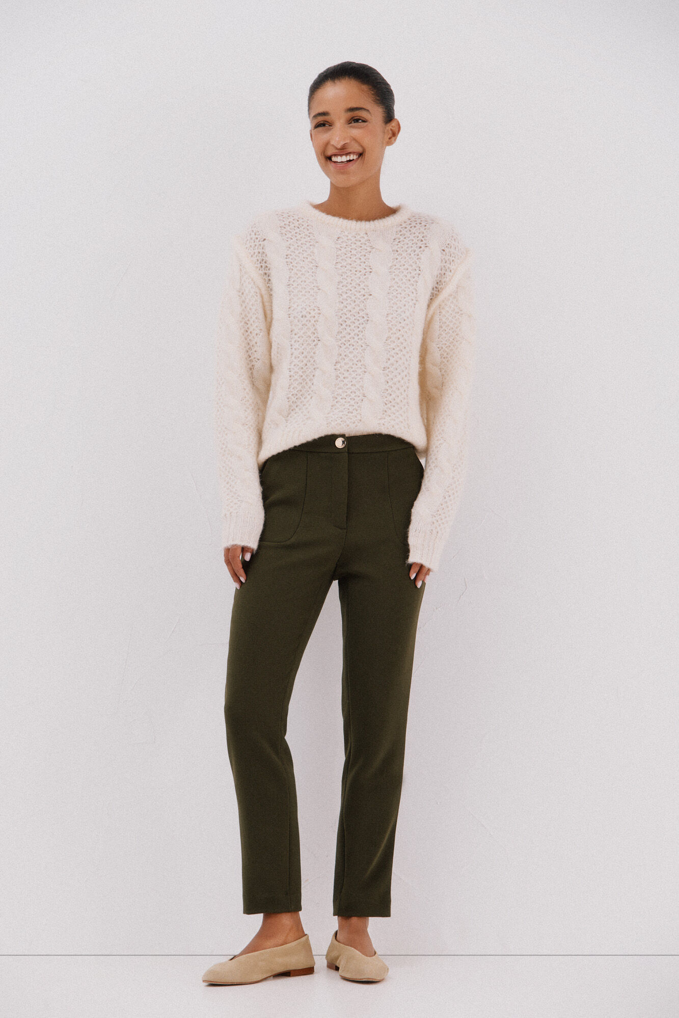 Cortefiel Cal&ccedil;as el&aacute;sticas confort&aacute;veis