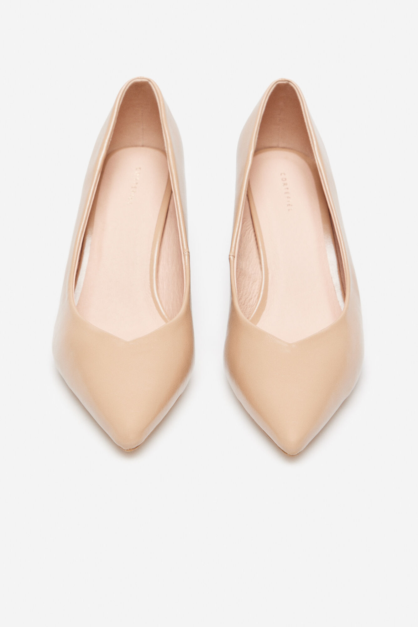 beige court shoes low heel