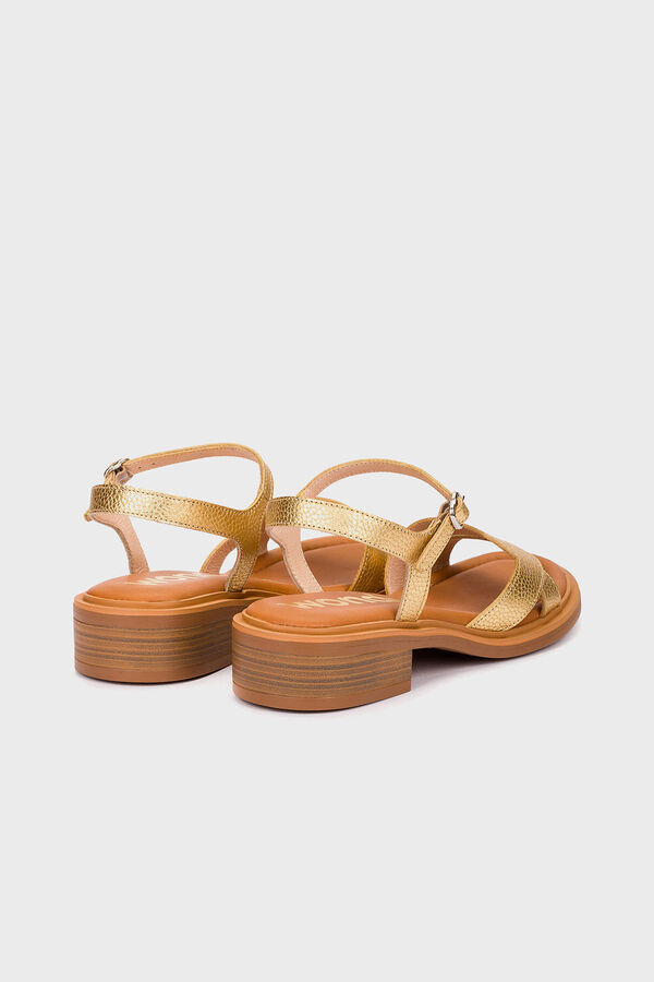 Wonders Sand&aacute;lia Janet 10 Dourado