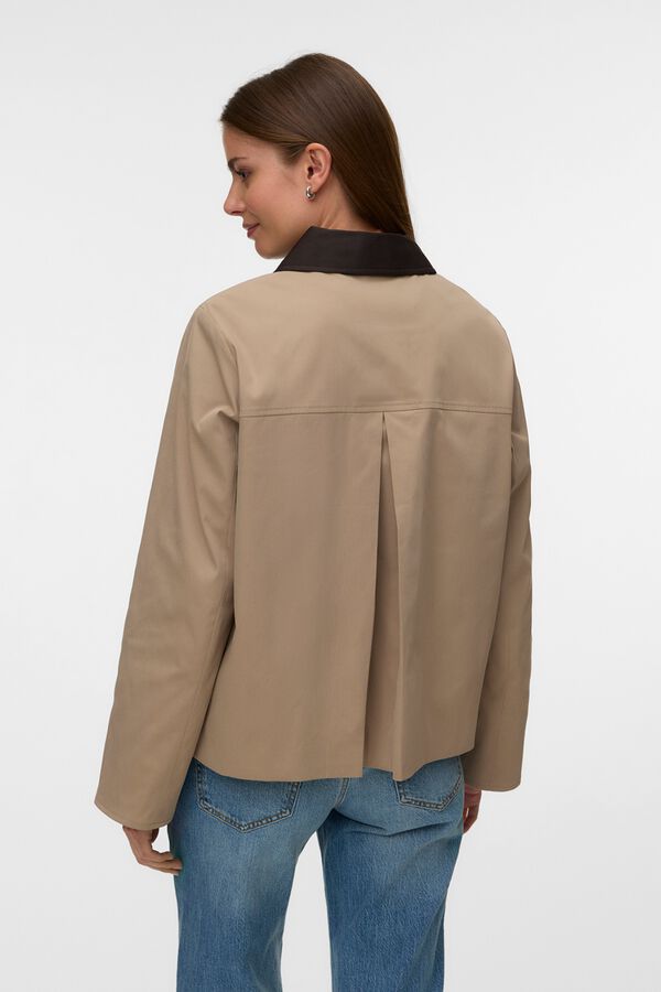 Vero Moda Gabardina com gola em contraste Castanho