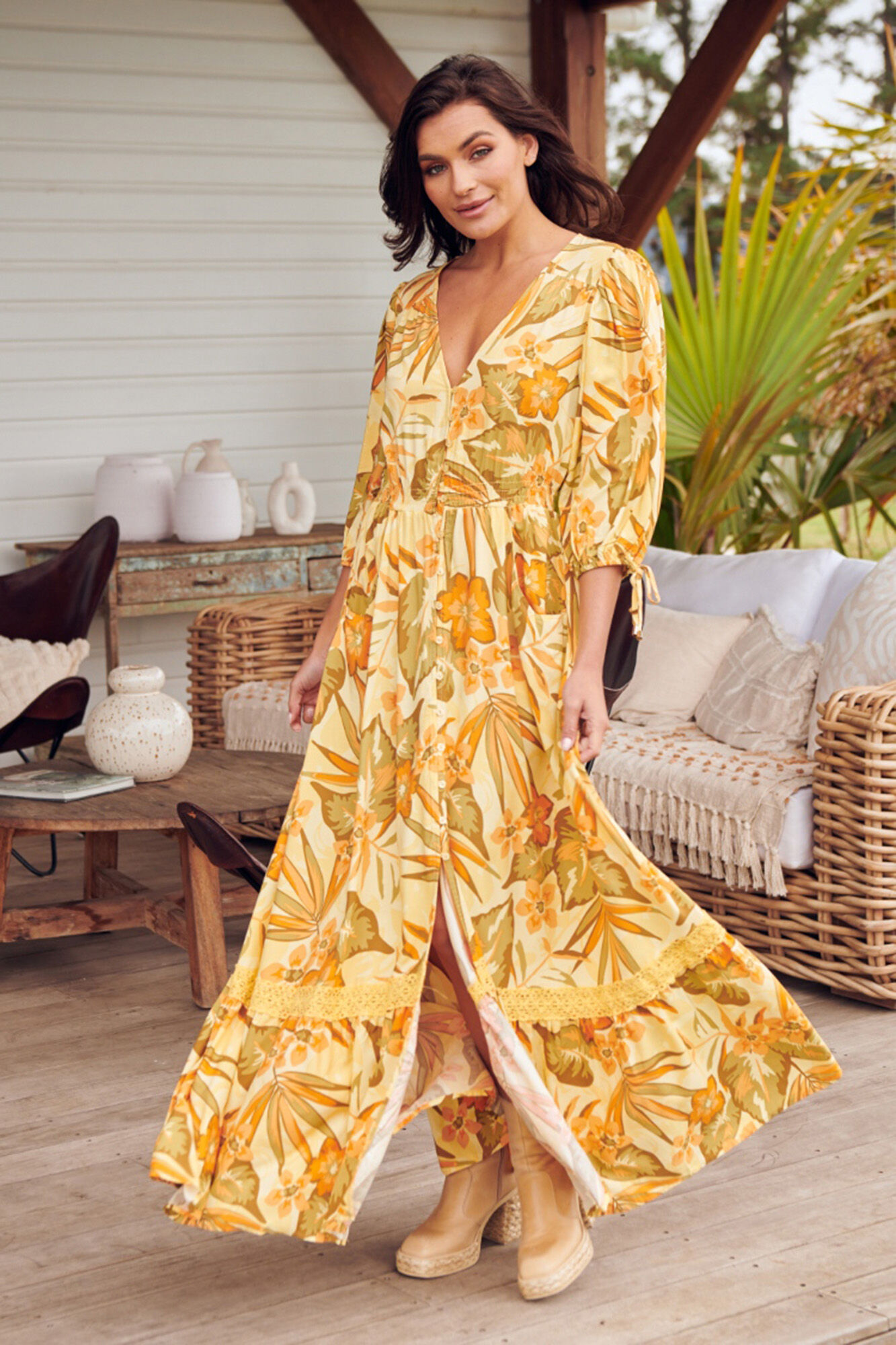 3 4 sleeve dress Women s dresses and jumpsuits Cortefiel