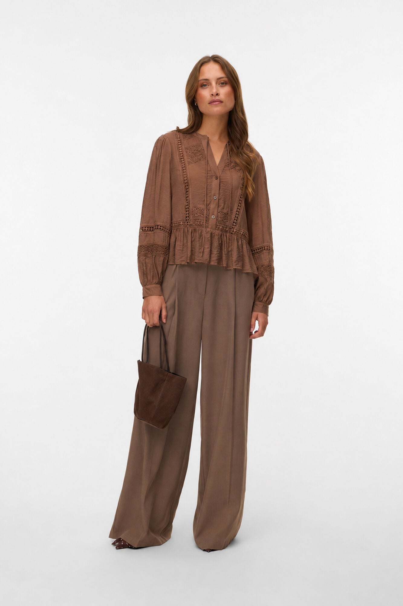 Vero Moda Blusa com renda e folhos