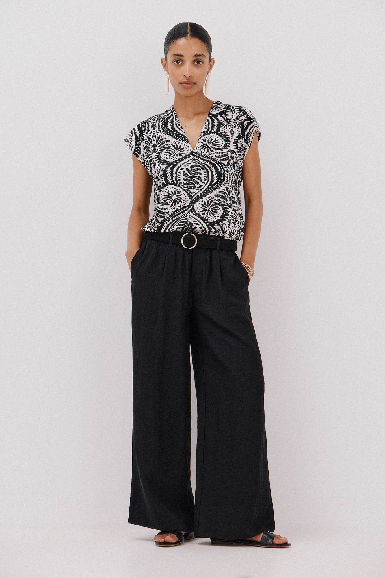 Cortefiel Printed t-shirt with gathered V neckline