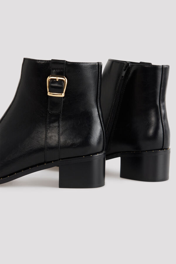 Cortefiel Buckle ankle boot Black