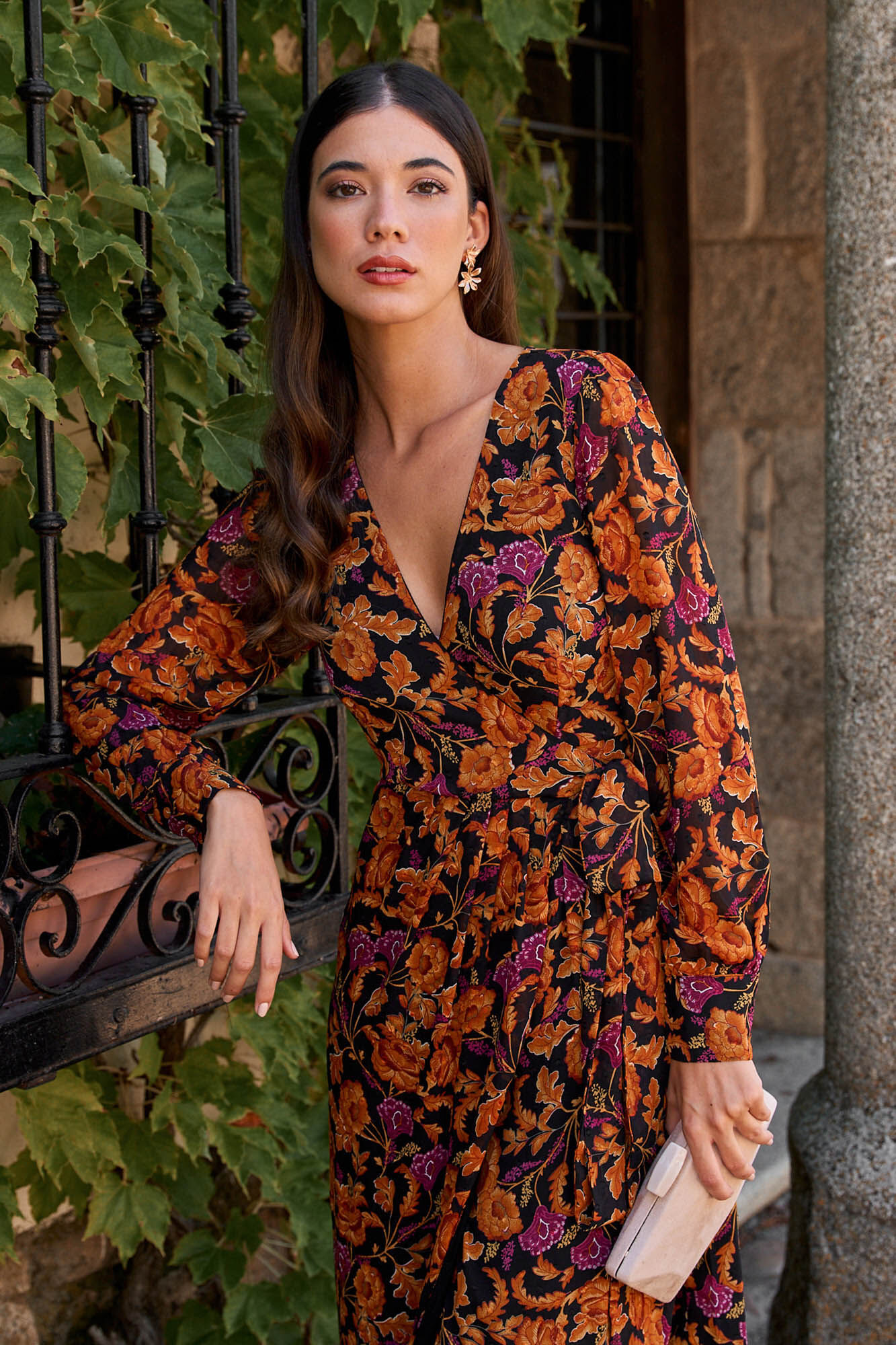 Vestido best sale negro cortefiel