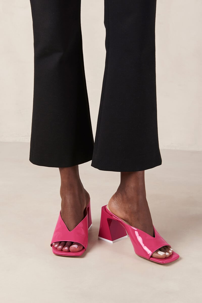 Cortefiel Sandalias Tasha en piel color rosa