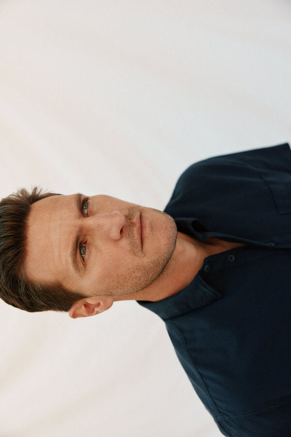 Cortefiel Camiseta de manga curta de algod&atilde;o e linho lisa Azul