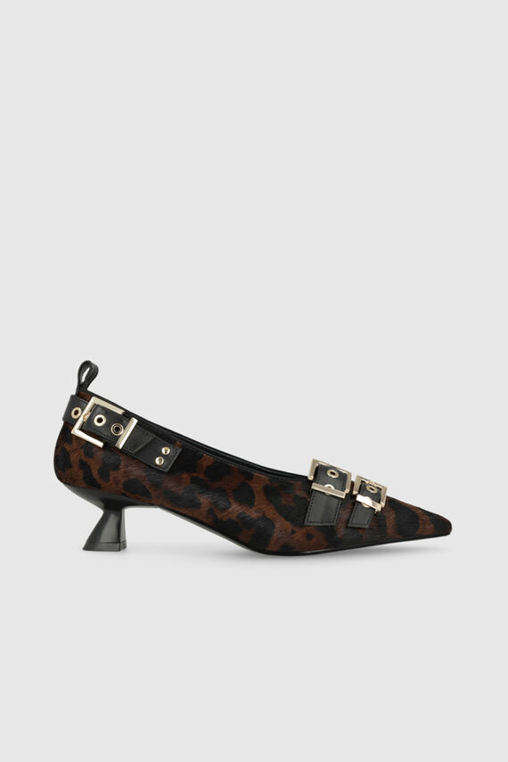Zapatos de salón en piel efecto animal print con adornos