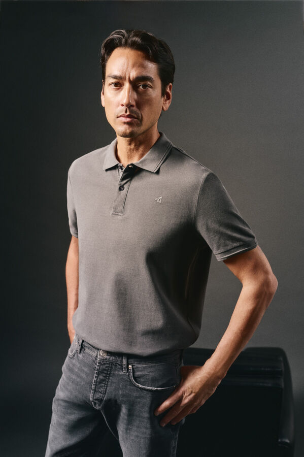 OOTO Camisa polo piqué lavada com bordado de avião Cinzento