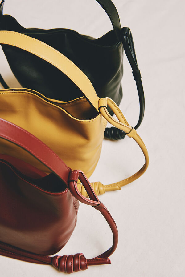 Zubi Bolsa bucket M de pele Preto