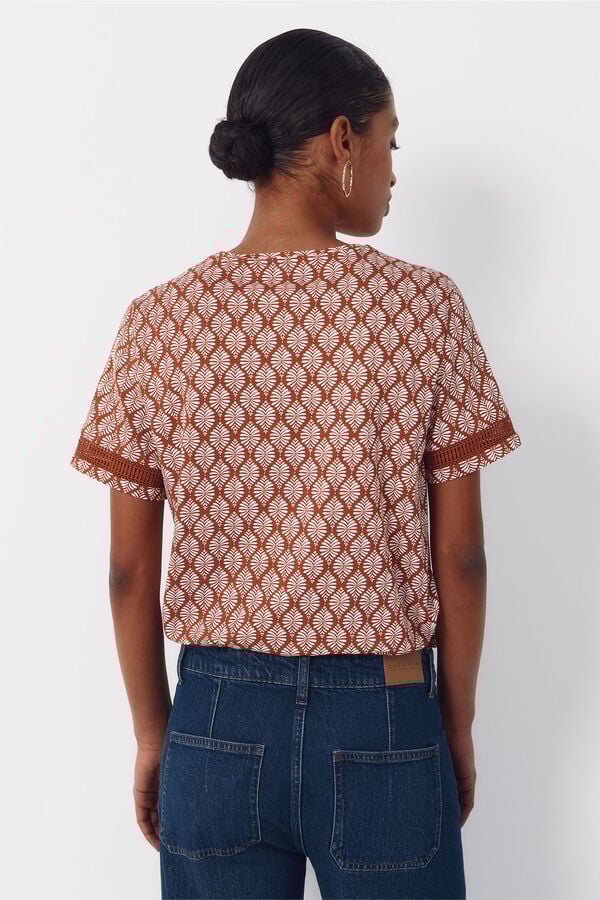 Cortefiel Hemstitch detail t-shirt Printed white