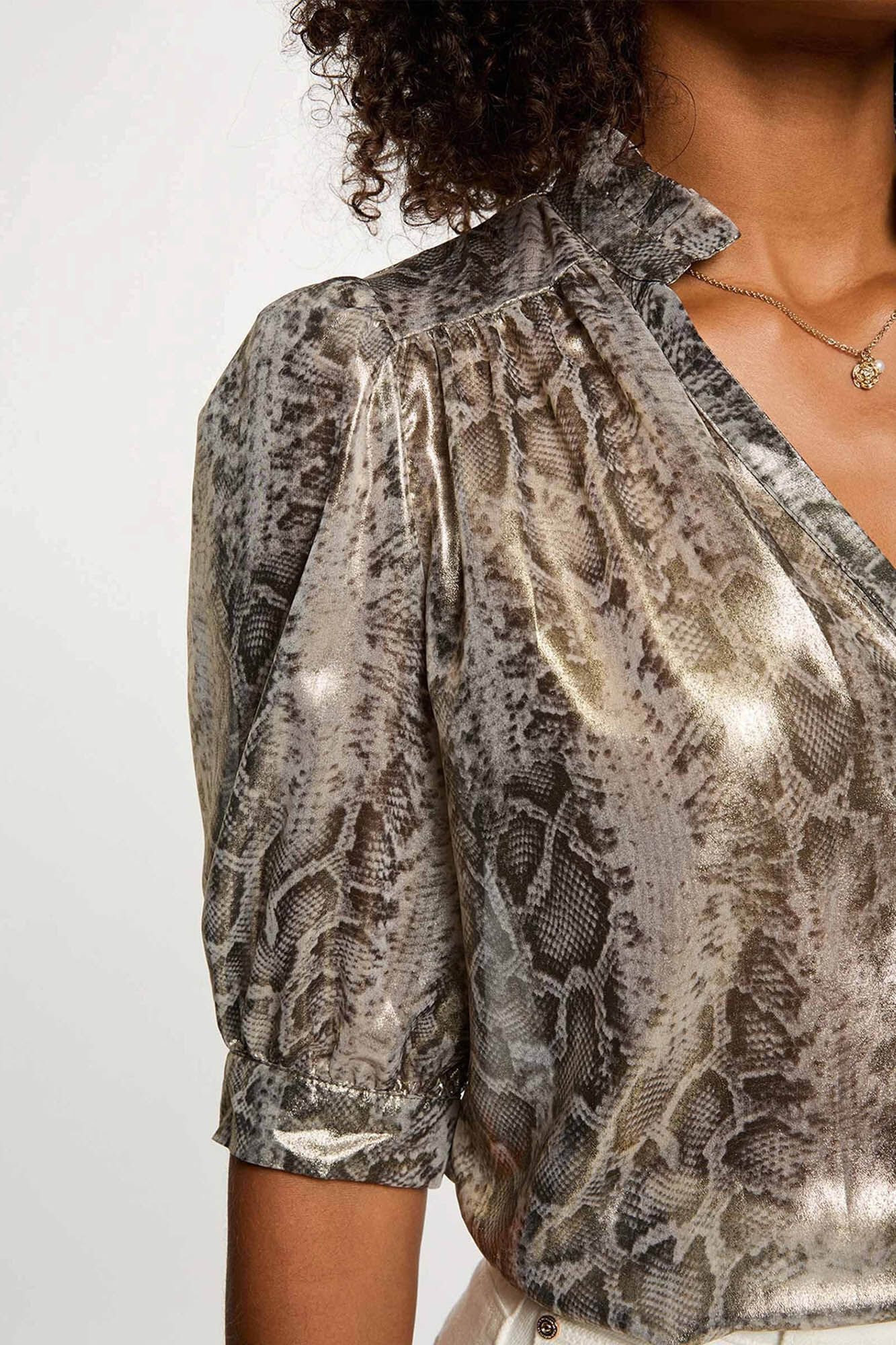 Morgan Camisa justa com mangas bufantes