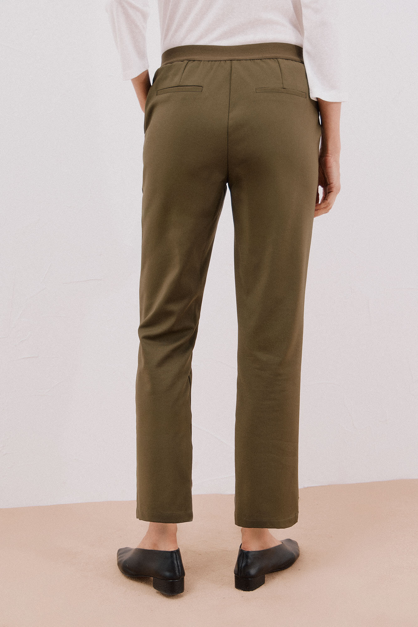 Cortefiel Cal&ccedil;as retas com borracha nas costas